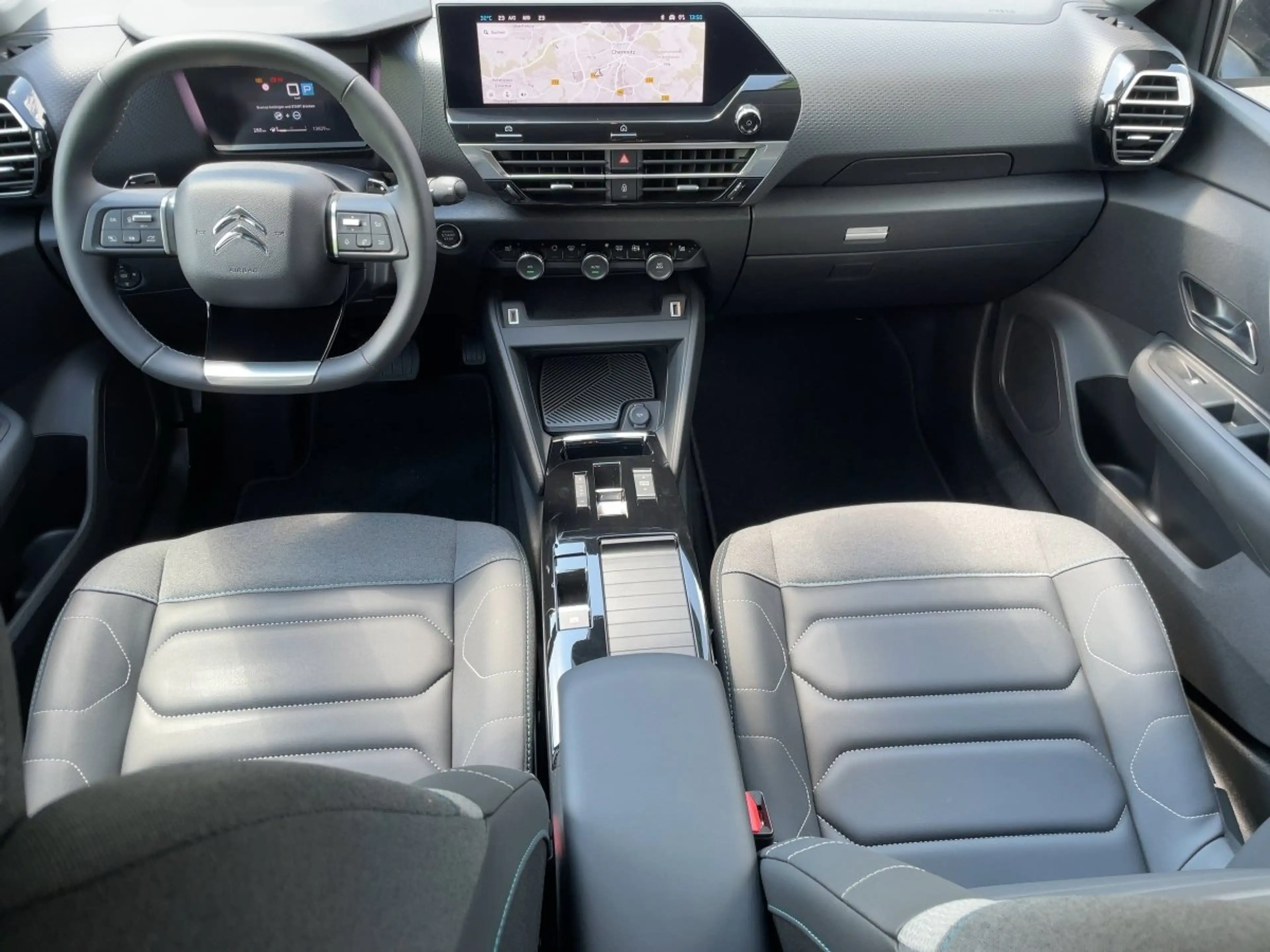 Citroen C4 X AT8 130 Max HUD/FullLED/Navi/SHZ/Kamera — photo 12