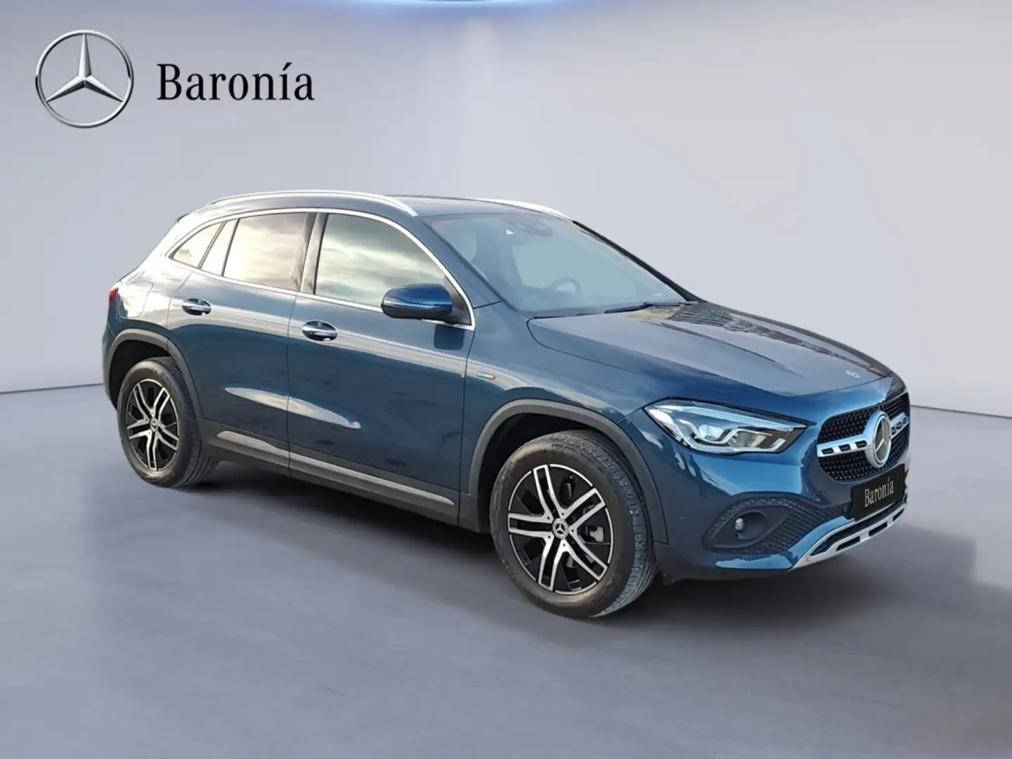 Mercedes-Benz GLA 250 250e Blau - 1
