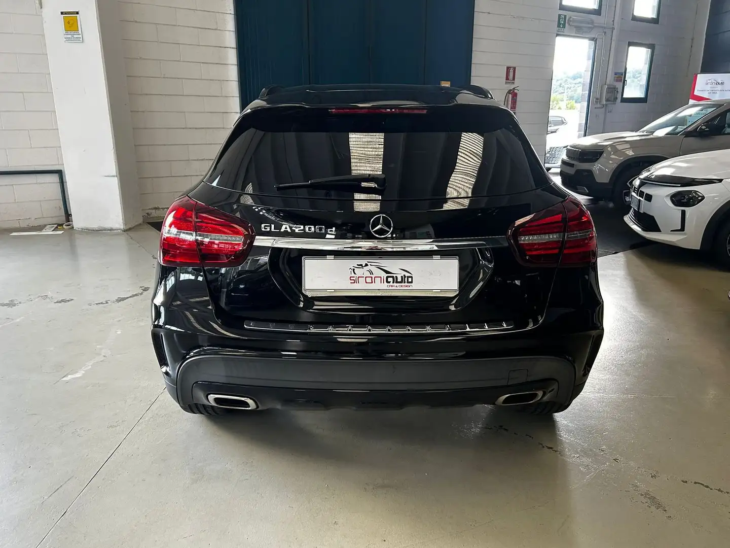 Mercedes-Benz GLA 200 GLA 200 d Automatic Executive Nero - 2