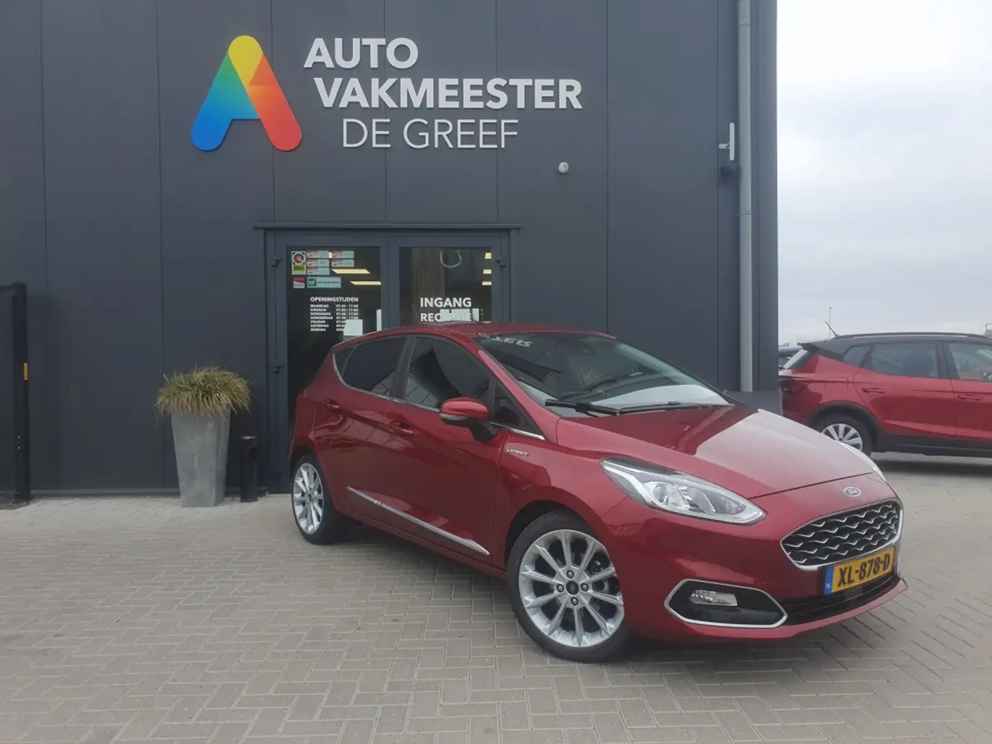 Ford Fiesta 1.0 Ecoboost Automaat Vignale Winterpack Rood - 2