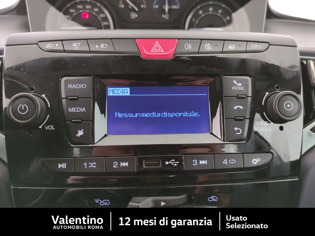Lancia Ypsilon 2024 — фото 16