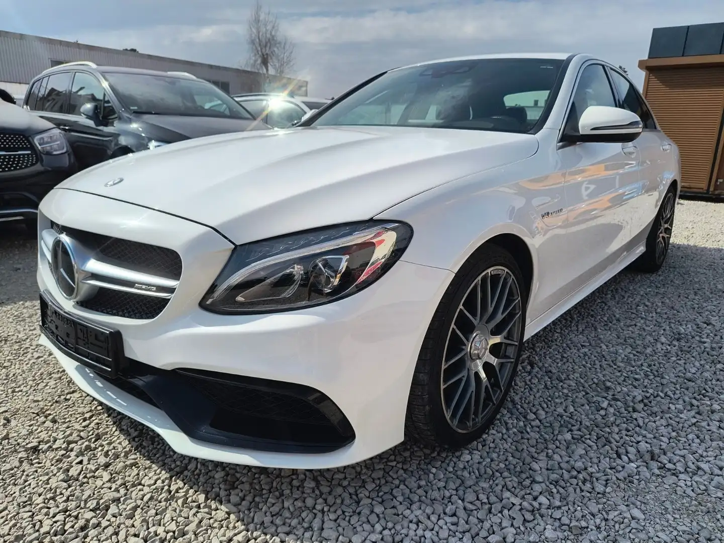 Mercedes-Benz C 63 AMG Mercedes-AMG C 63 Білий - 1