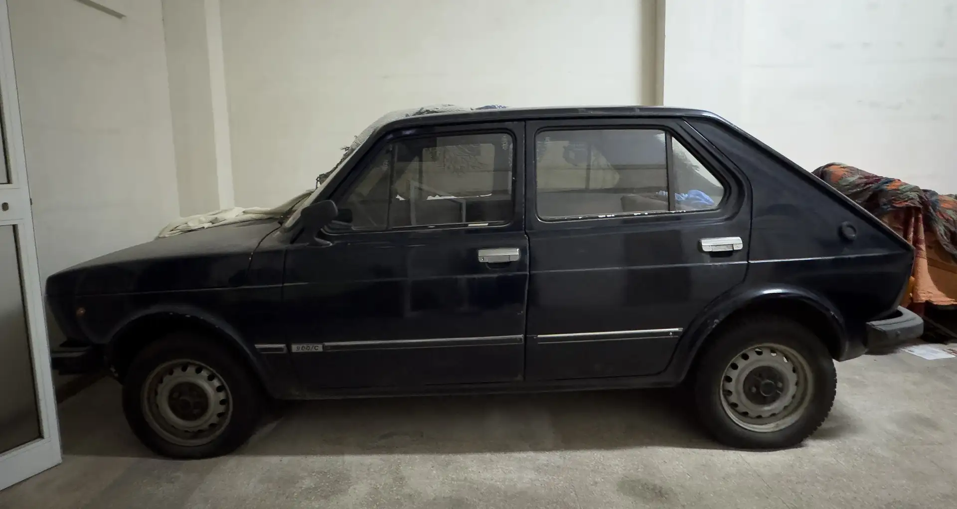 Fiat 127 5p 0.9 C - 1