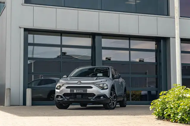 Citroen C4 X Elektrisch 136PK | Pano | Massage | Leder | Zet...