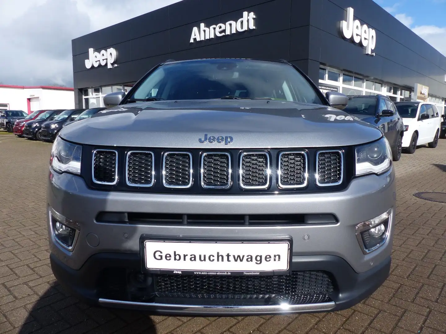 Jeep Compass MY19 Limited 2.0l Mjet 170 PS 4x4 Navi Silber - 2