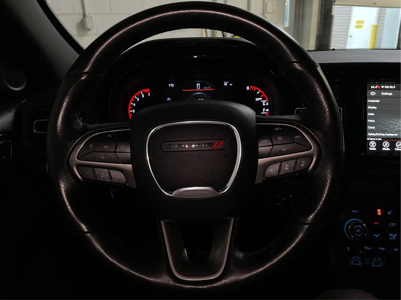 Dodge Durango снимка Dodge Durango