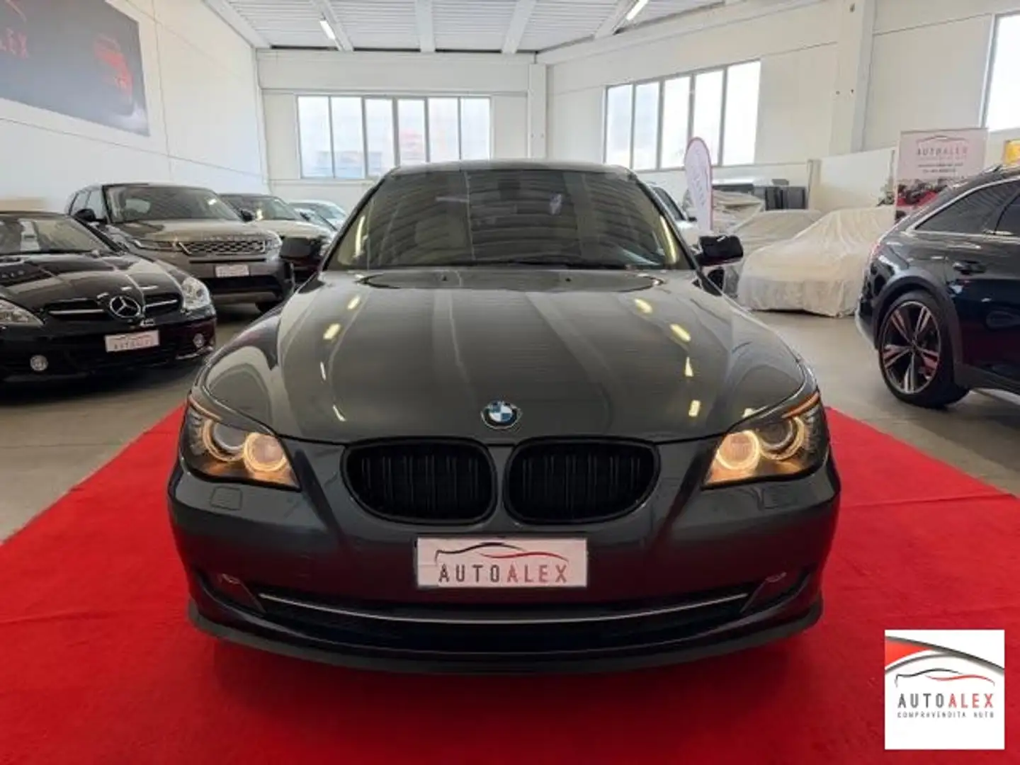 BMW 525 525d Msport Grau - 2