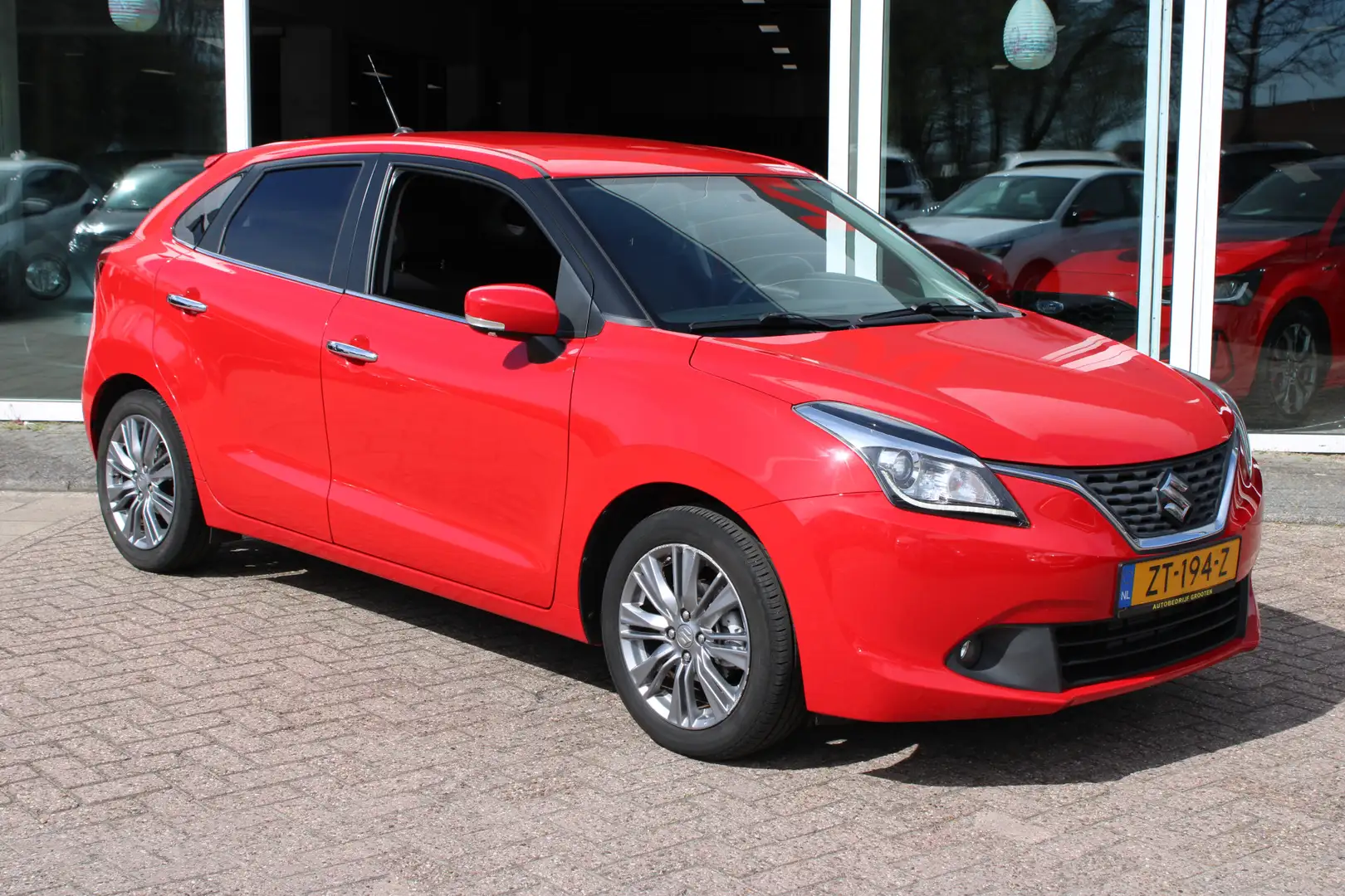 Suzuki Baleno 1.2 Smart Hybrid High Executive Rojo - 2