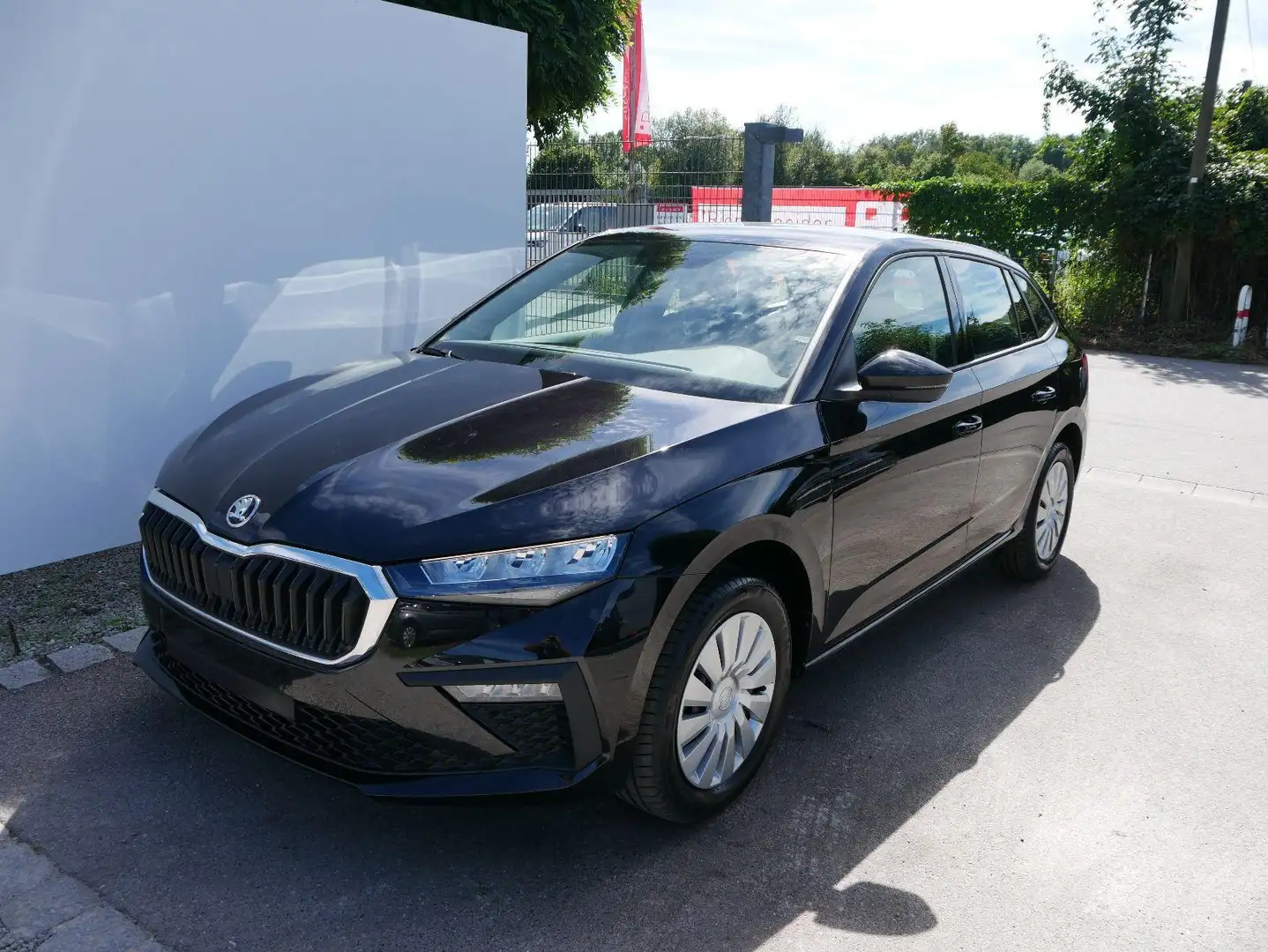 Skoda Scala Selection 1.0 TSI DSG*LED*PDC*SHZ*NAVI-ÜBER-SMA... Schwarz - 1