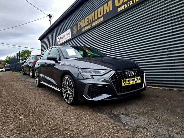 Audi A3 view 4