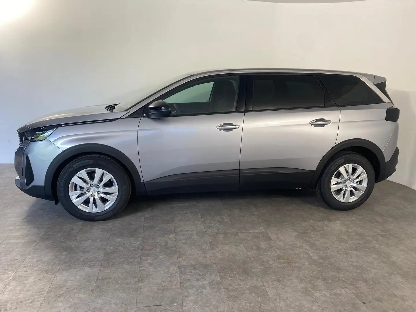 Peugeot 5008 1.2 PureTech 130 Active 7 SITZE*LED*RFK 96 kW (... Gris - 2