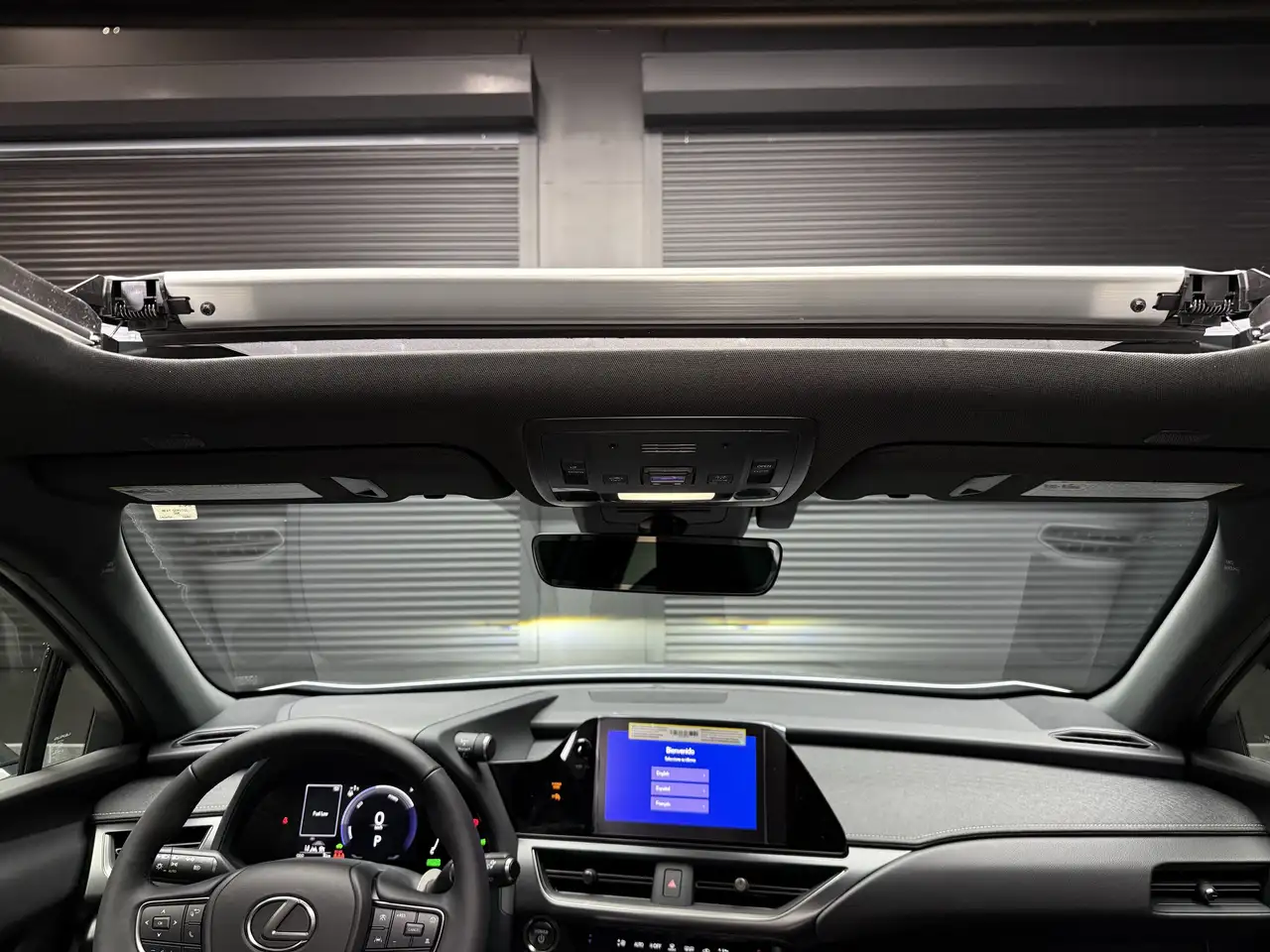 Lexus UX photo Lexus UX