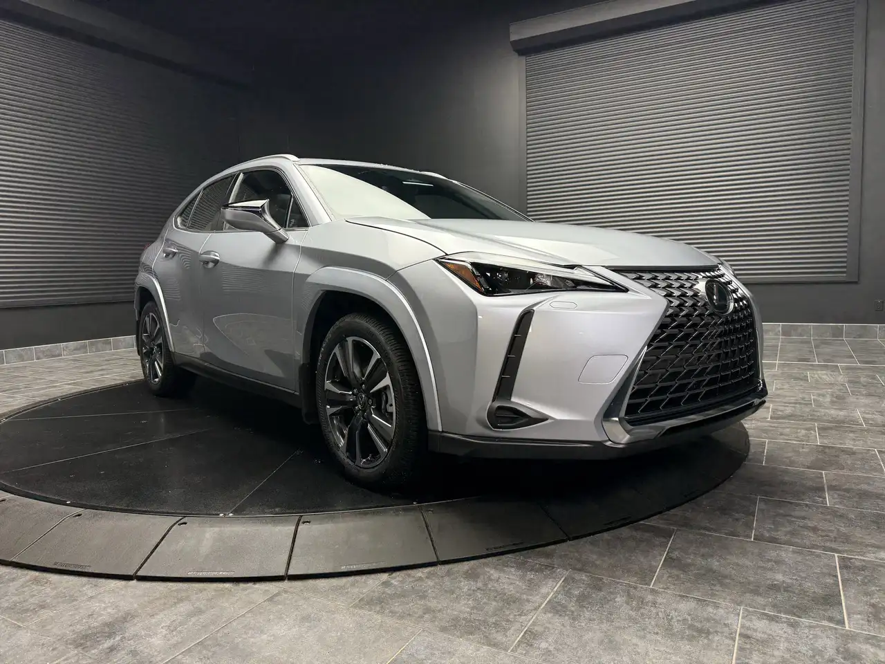 Lexus UX photo Lexus UX