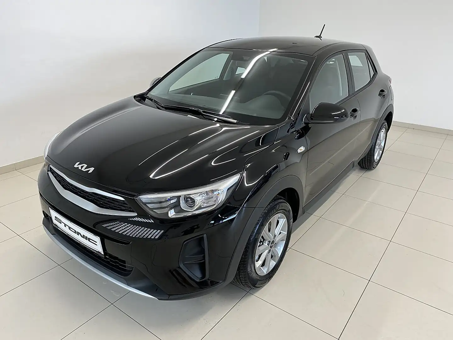 Kia Stonic 1,2 DPI ISG Titan+Winter Paket Schwarz - 1