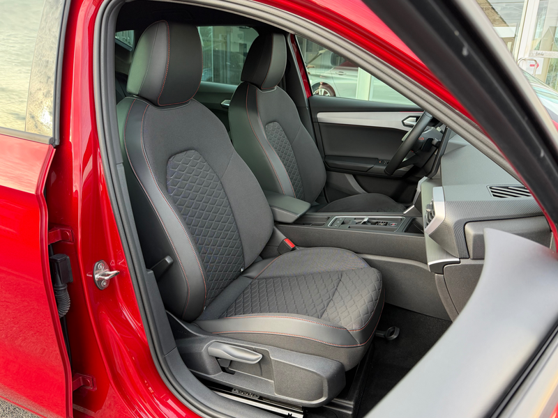 SEAT Leon 1.5 TSI * DSG * FR Design * CARPLAY * Att. Rem * — photo 10