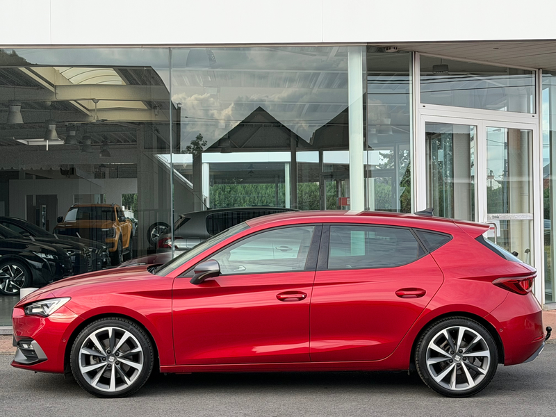SEAT Leon 1.5 TSI * DSG * FR Design * CARPLAY * Att. Rem * — photo 5
