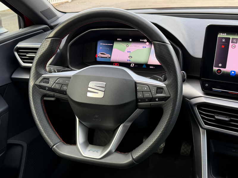 SEAT Leon 1.5 TSI * DSG * FR Design * CARPLAY * Att. Rem * — photo 17