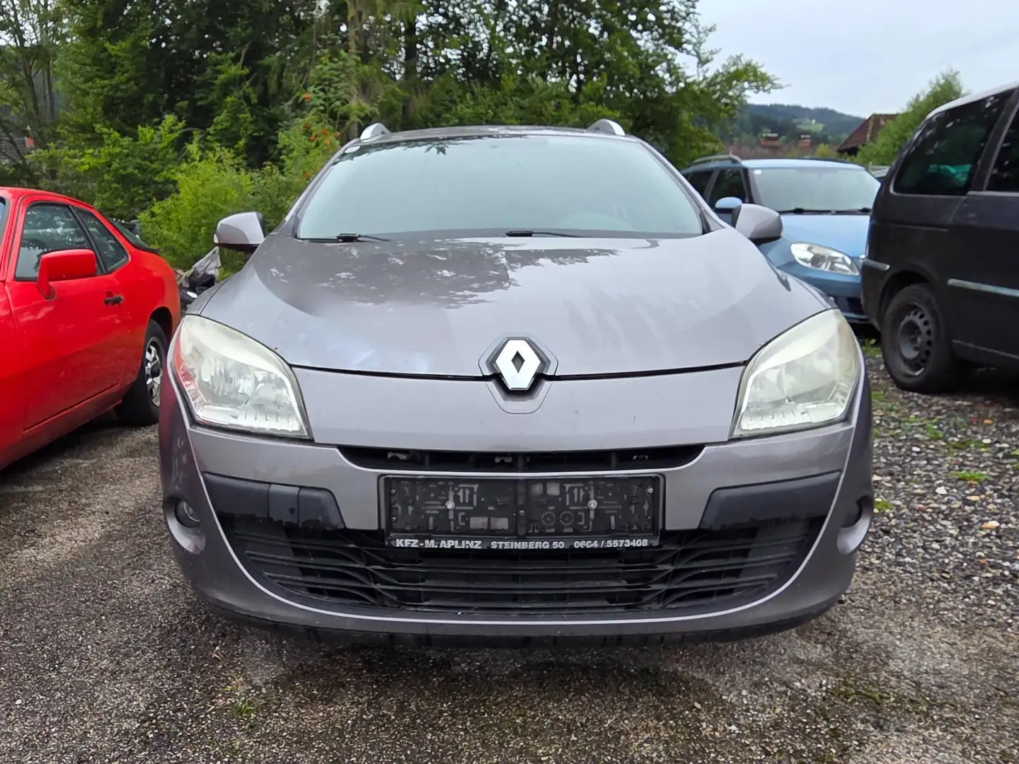 Renault Megane Mégane Grandtour Tonic 1,6 16V Tonic Grau - 2