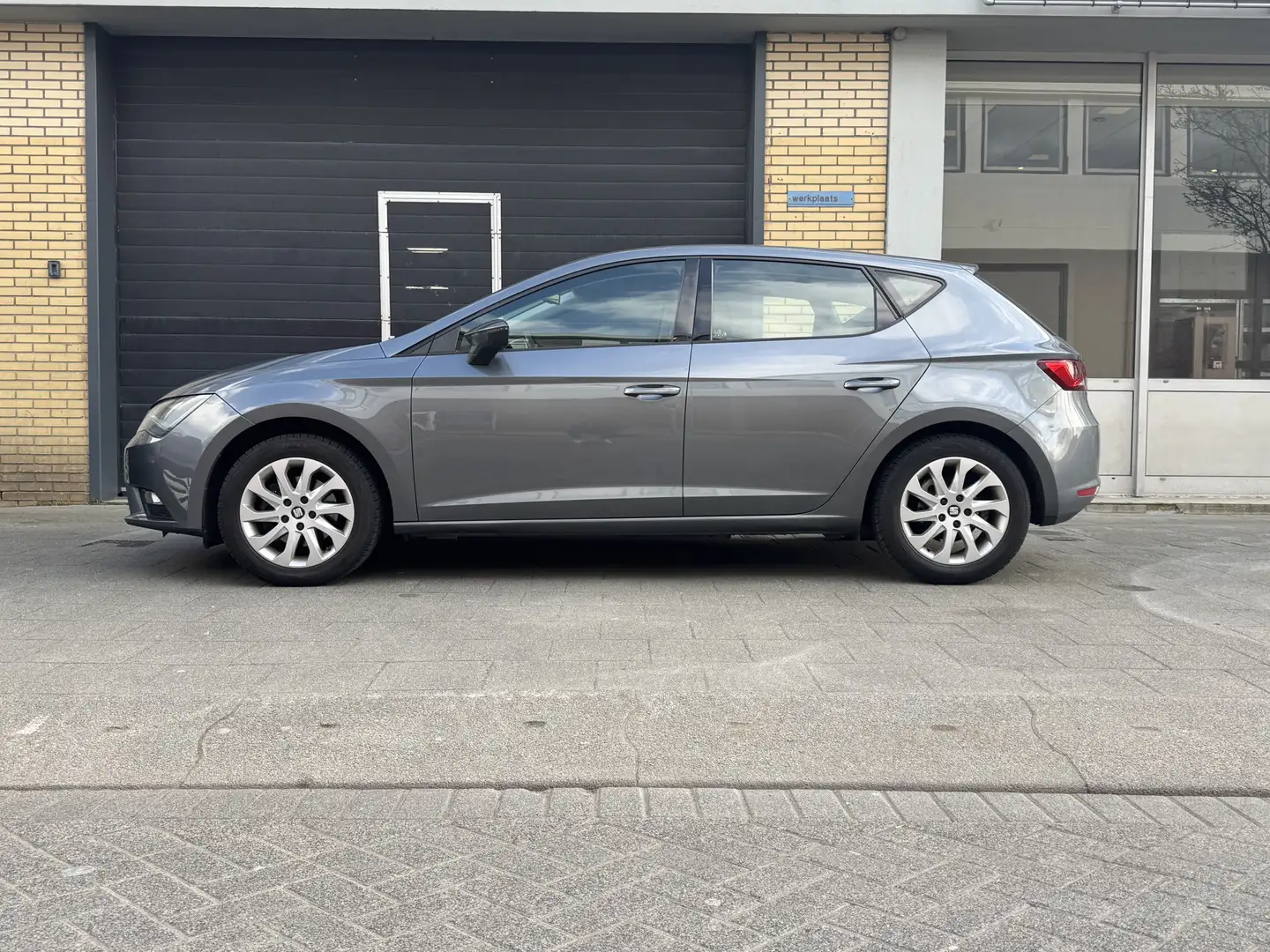 SEAT Leon 1.4 TSI FR Onderhoud historie aanwezig Gris - 1