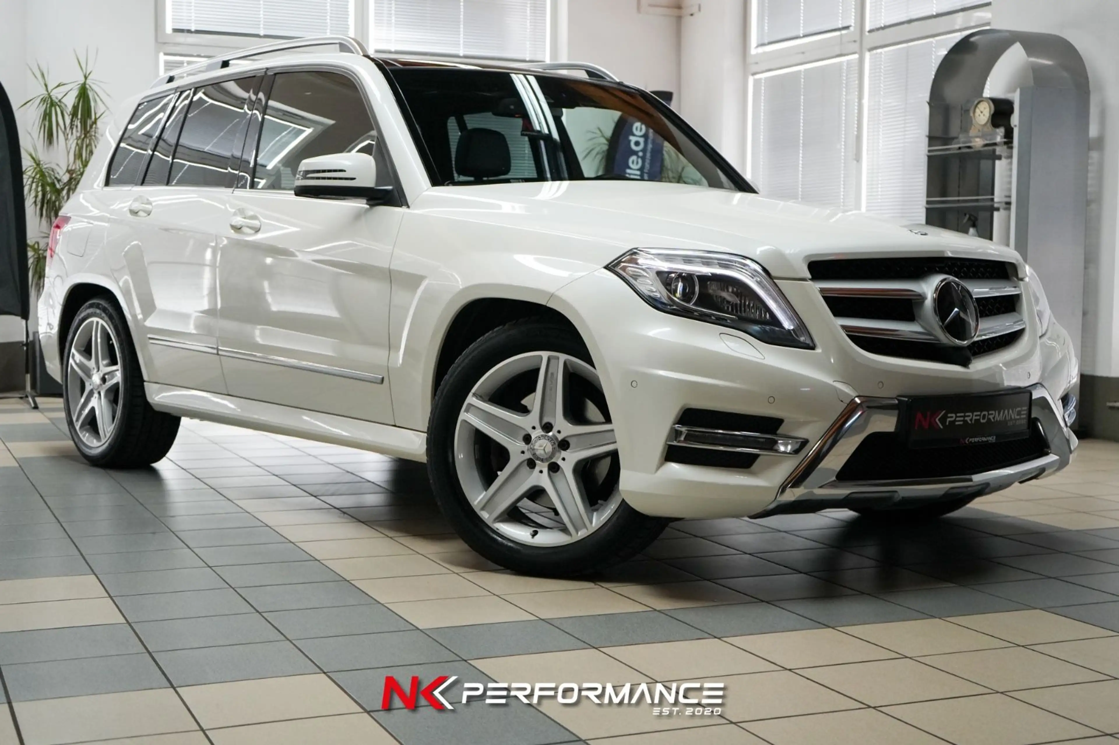 Mercedes-Benz GLK 250 CDI BT 4Matic / AMG / PANO / SPLIT-VIEW — photo 4