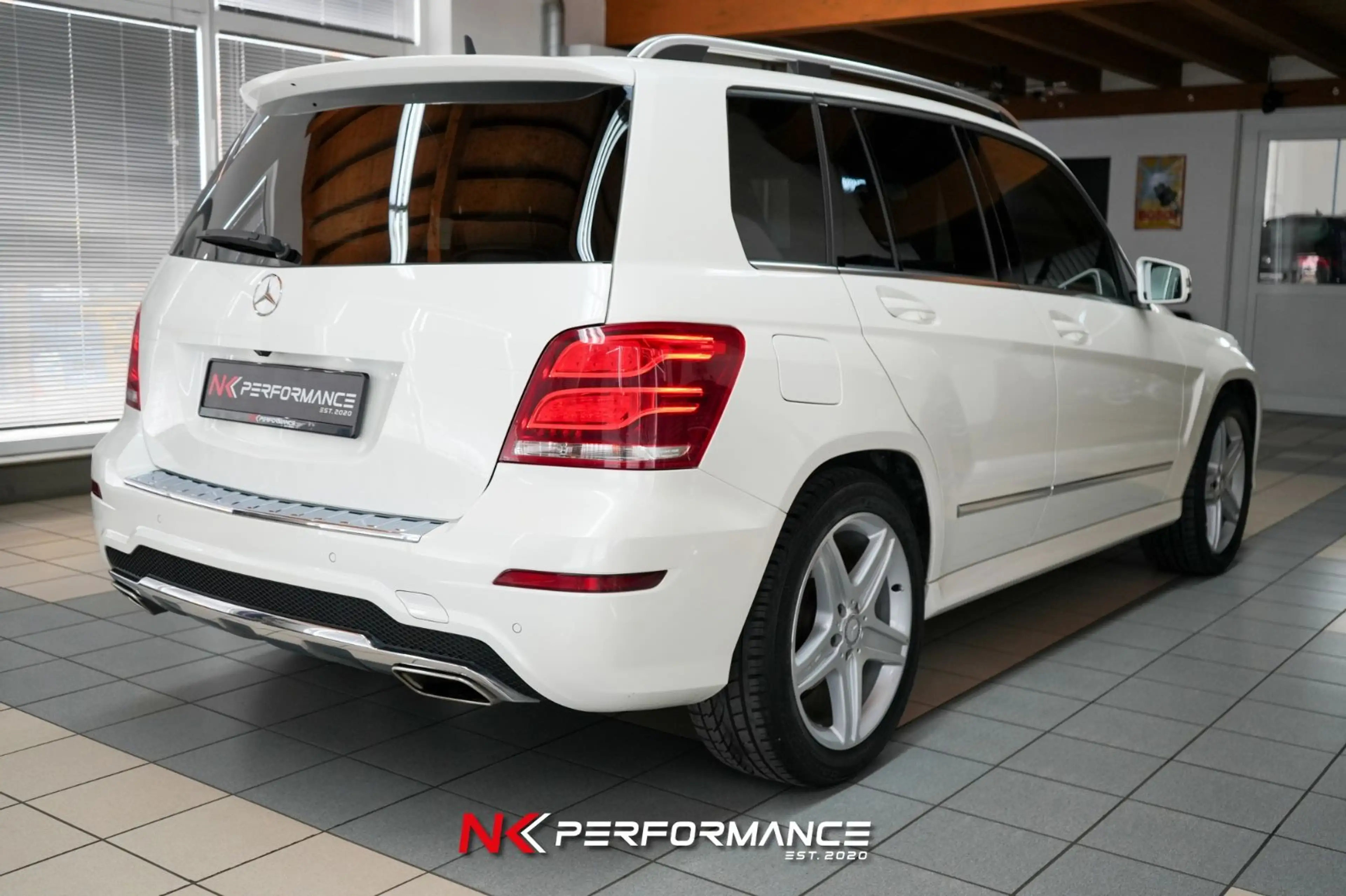 Mercedes-Benz GLK 250 CDI BT 4Matic / AMG / PANO / SPLIT-VIEW — photo 9