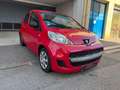 Peugeot 107 1.0l 12V 68 CV Urban Rood - thumbnail 3