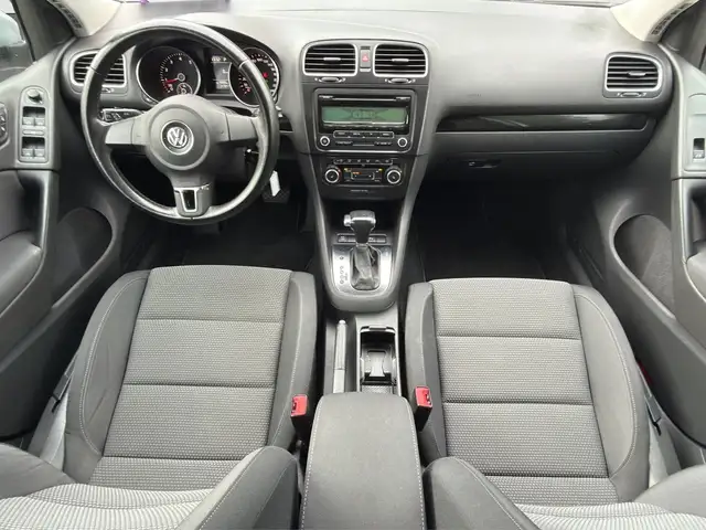 Volkswagen Golf view 13