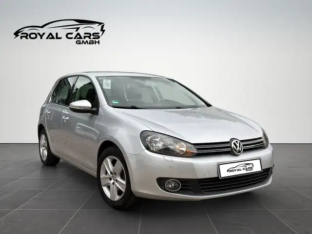 Volkswagen Golf view 3