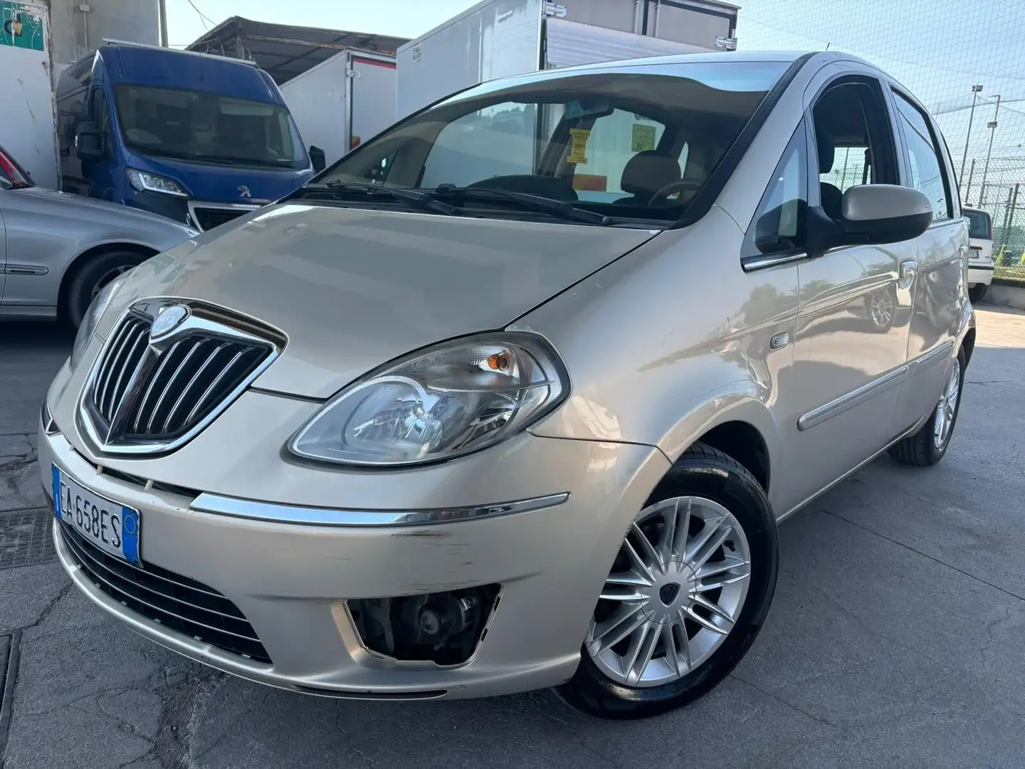 Lancia MUSA 1.4 Platino Ecochic GPL Oro - 2