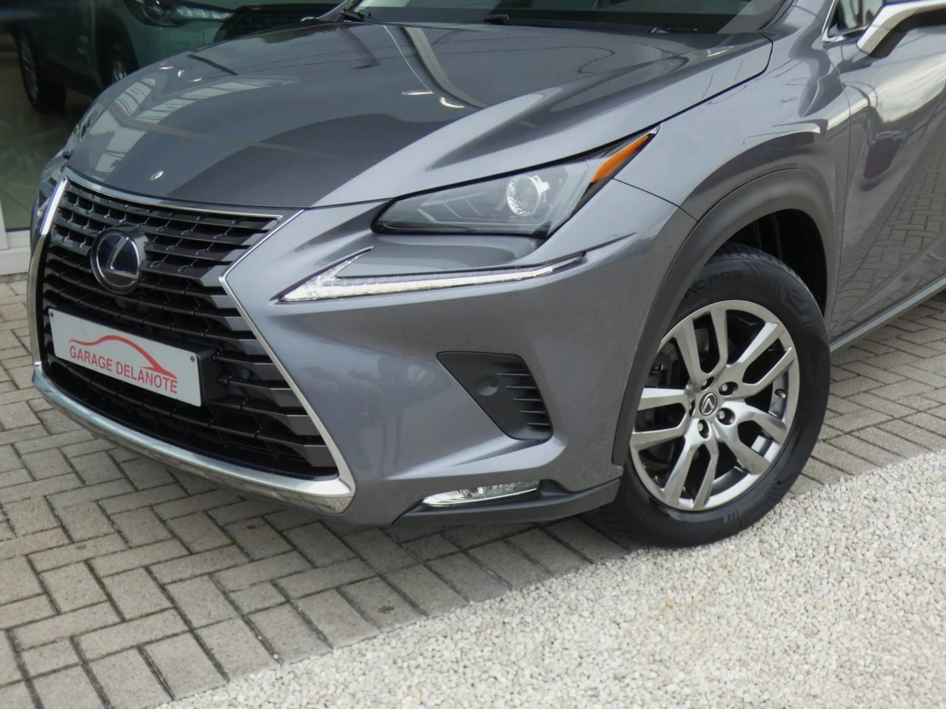 Lexus NX 300h Hybrid AWD Executive Line +LEDER +TREKHAAK +Zetelverwarming +Elektrische koffer +Elektrische zetels — photo 3