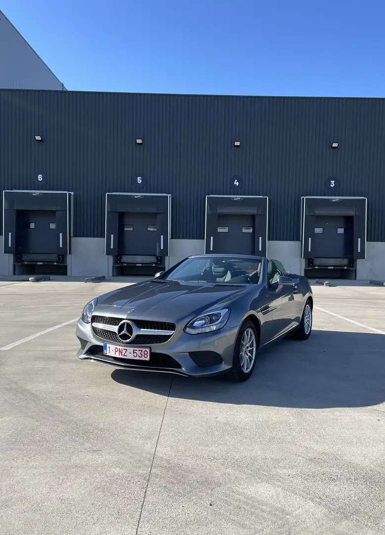 Mercedes-Benz SLC 180 - 1