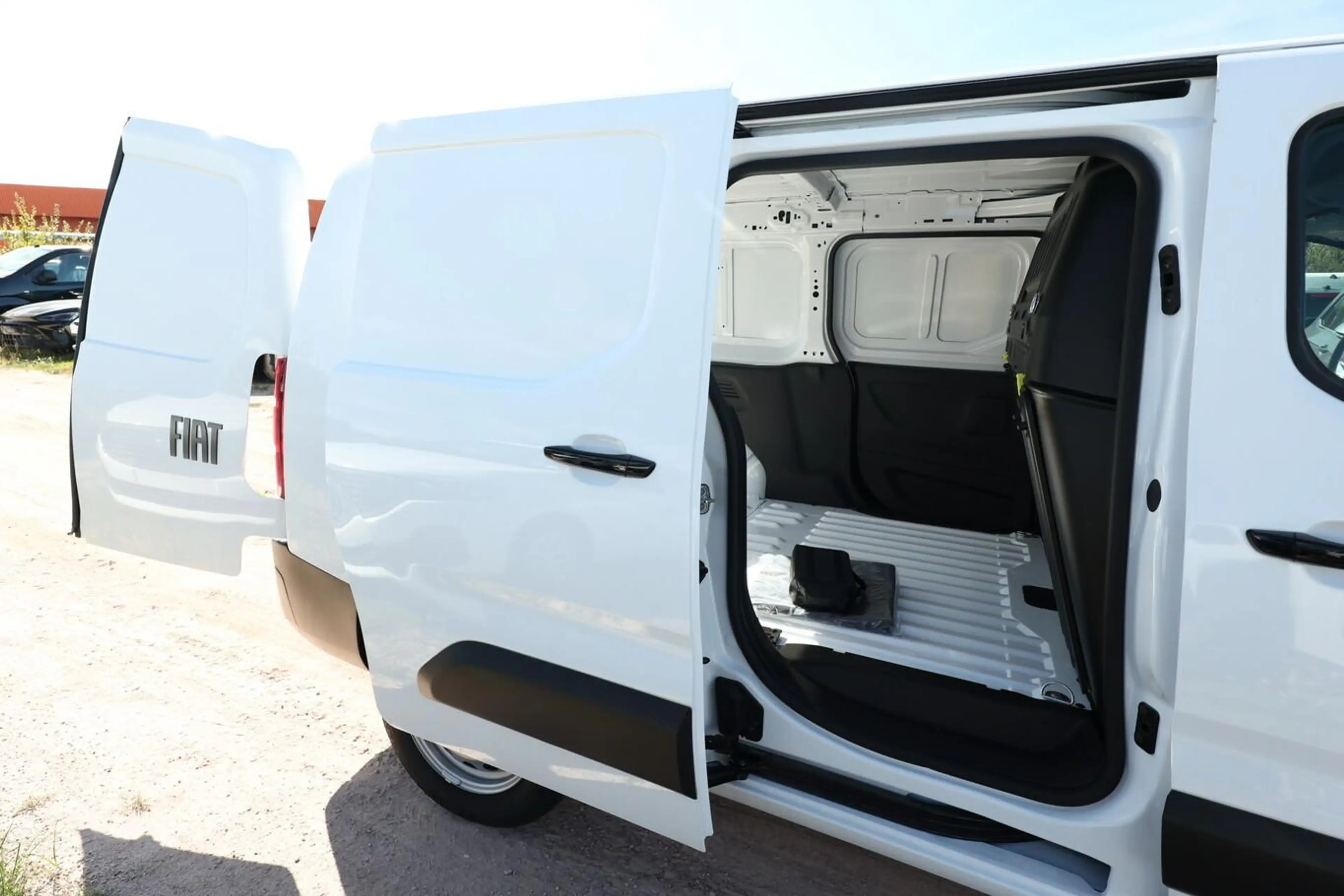 Fiat Doblo Kasten L2 AT8 2xSchiebe SHZ Kam MagicCarg 96 kW... — photo 9