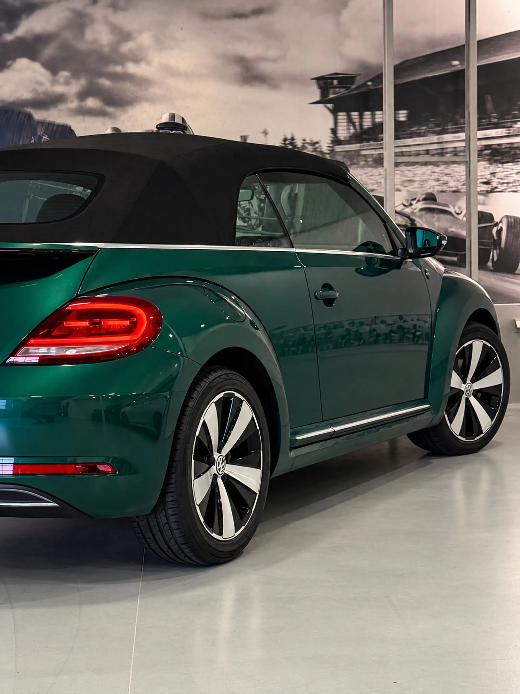 Volkswagen Beetle Cabriolet 1.4 TSI Exclusive *1e Eigenaar* — photo 36