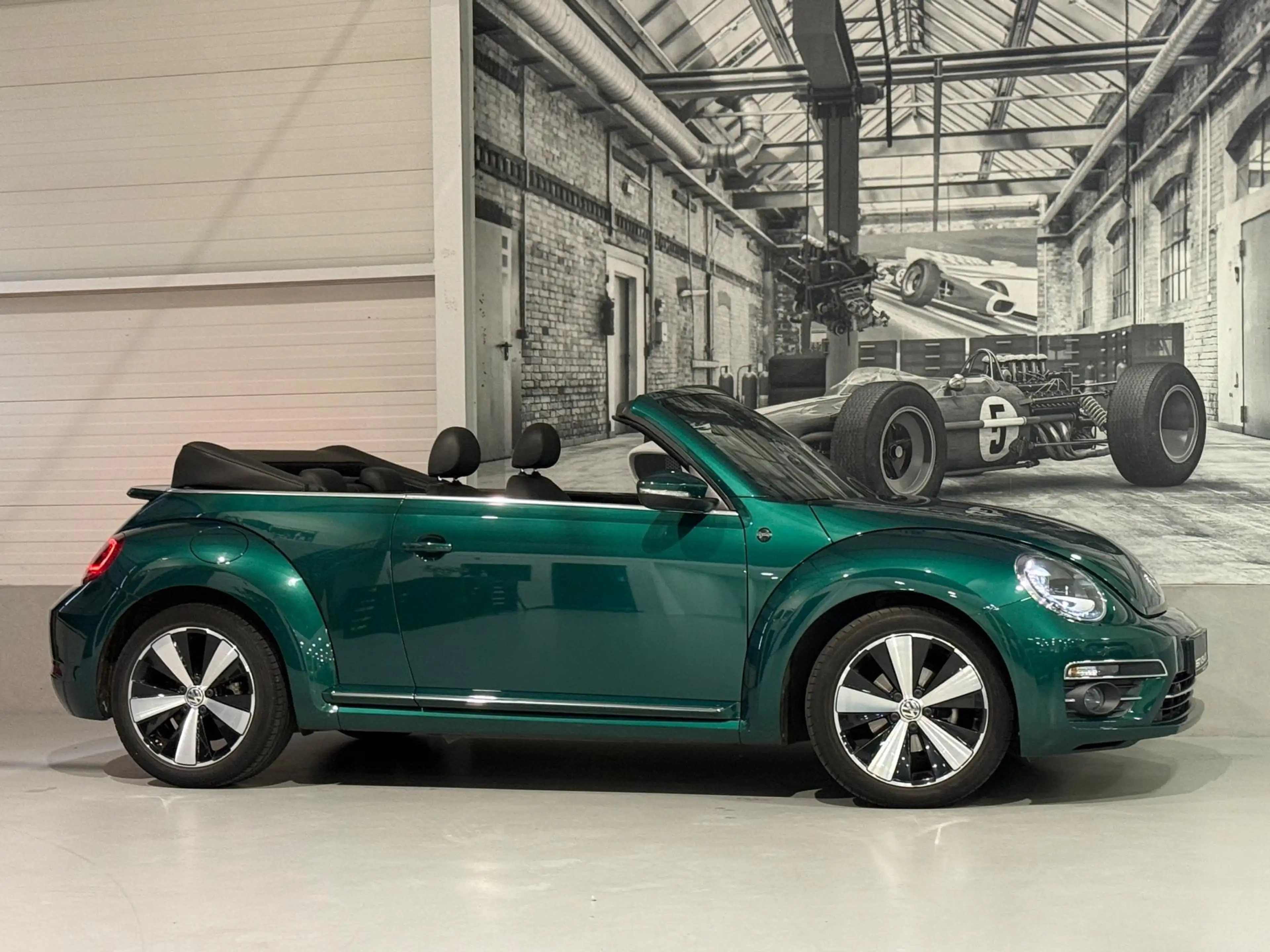 Volkswagen Beetle Cabriolet 1.4 TSI Exclusive *1e Eigenaar* — photo 5