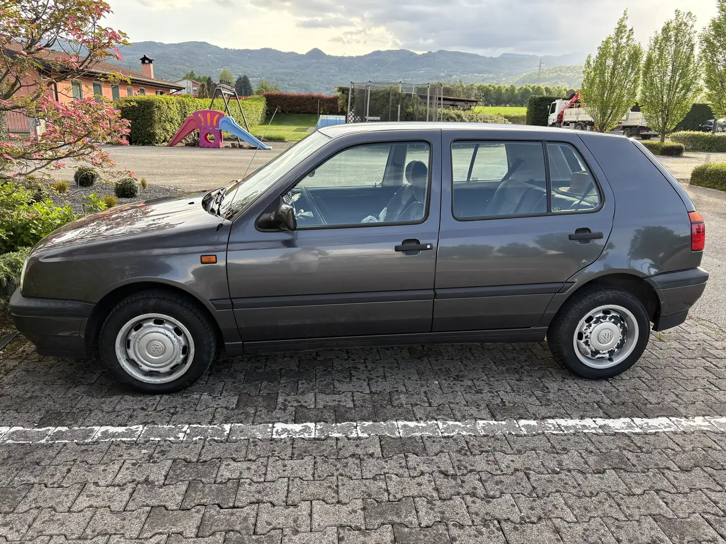 Volkswagen Golf 5p 1.6 GL cat. - 2