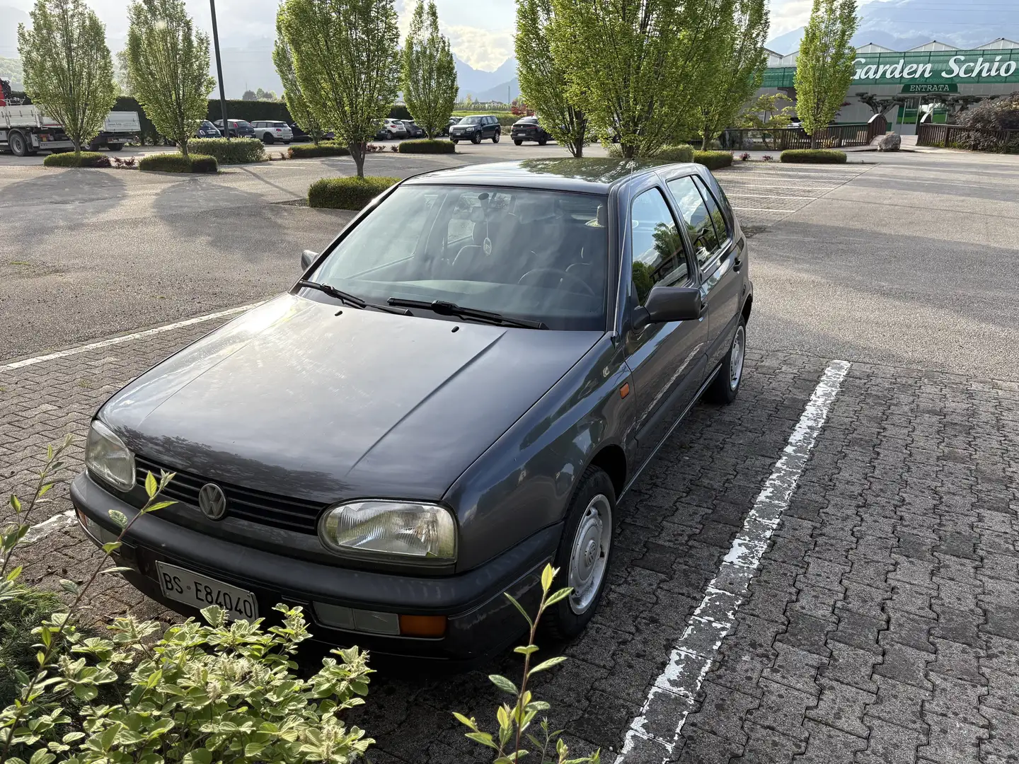 Volkswagen Golf 5p 1.6 GL cat. - 1