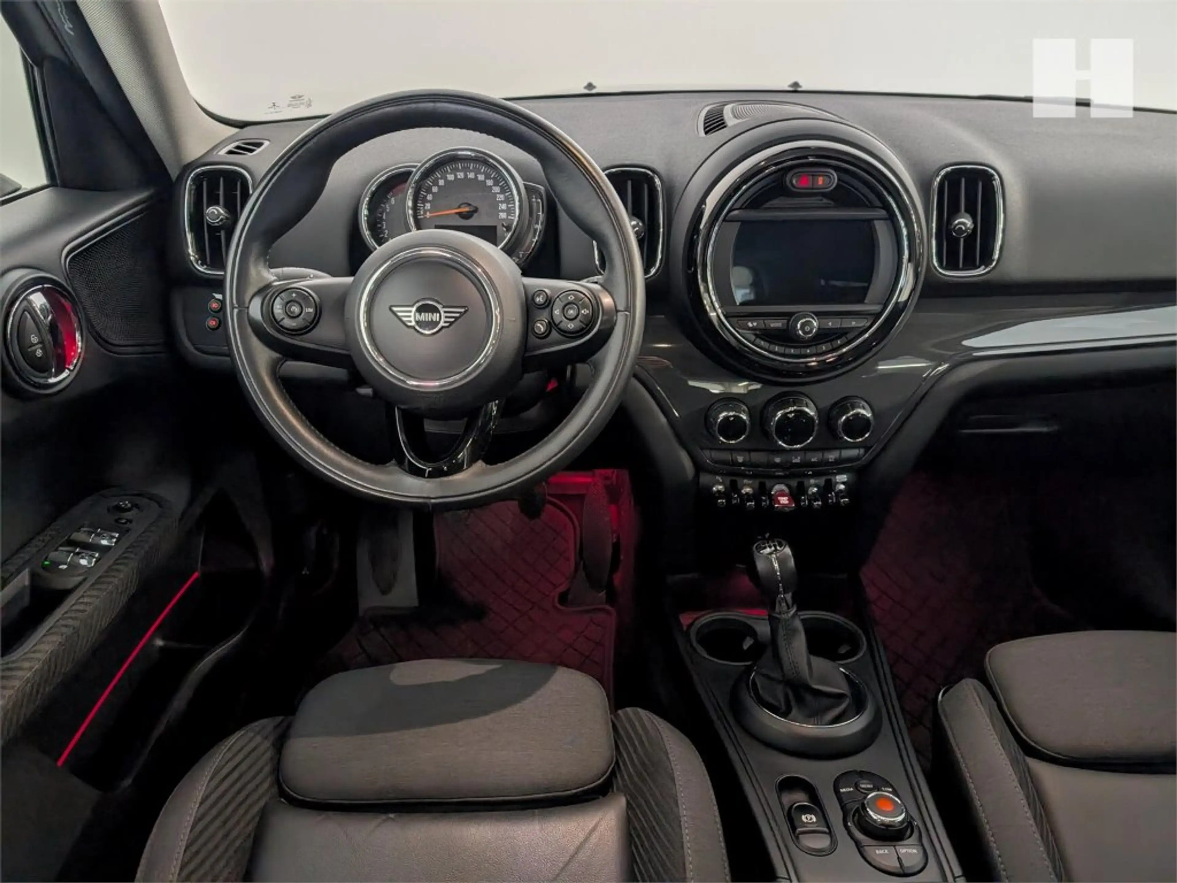 MINI Cooper Countryman — photo 11