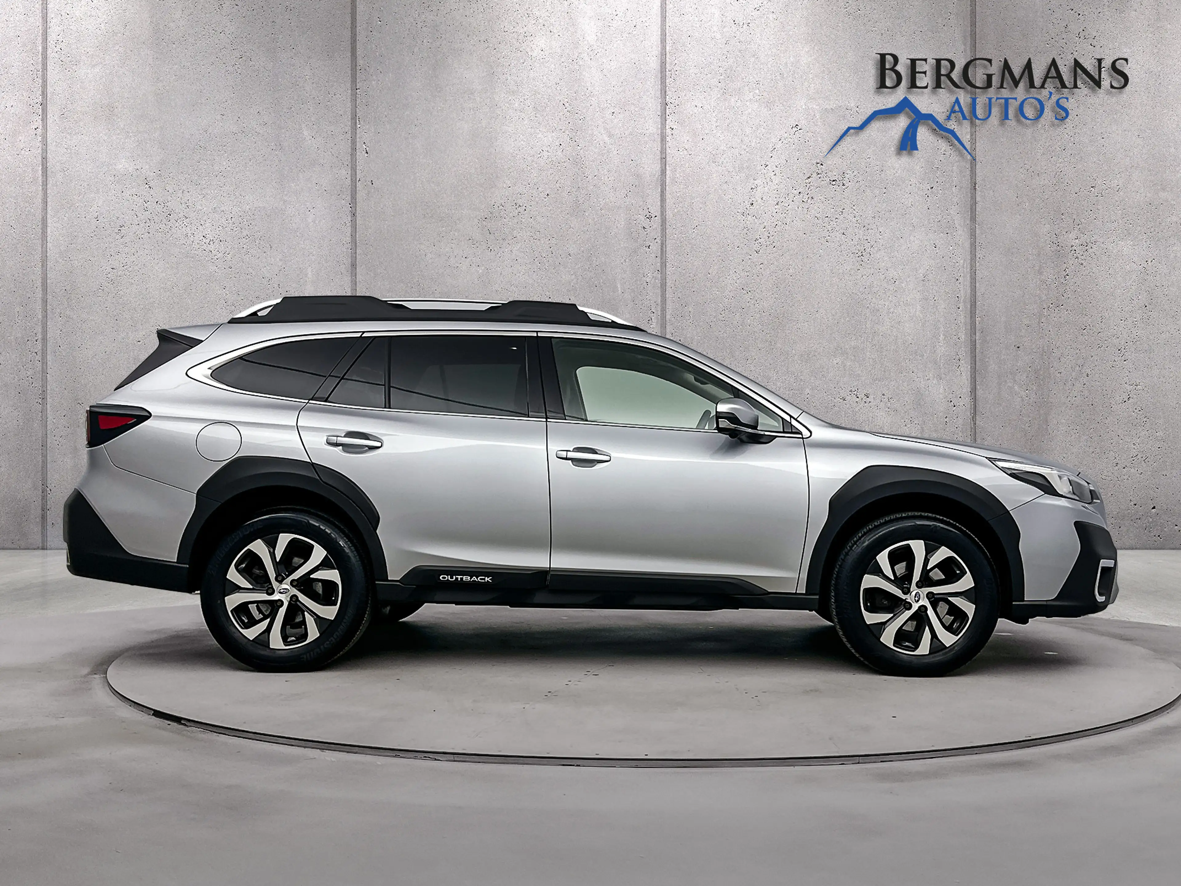 Subaru OUTBACK - 2.5i Premium // TREKHAAK // SCHUIFKANTELDAK // L — photo 9
