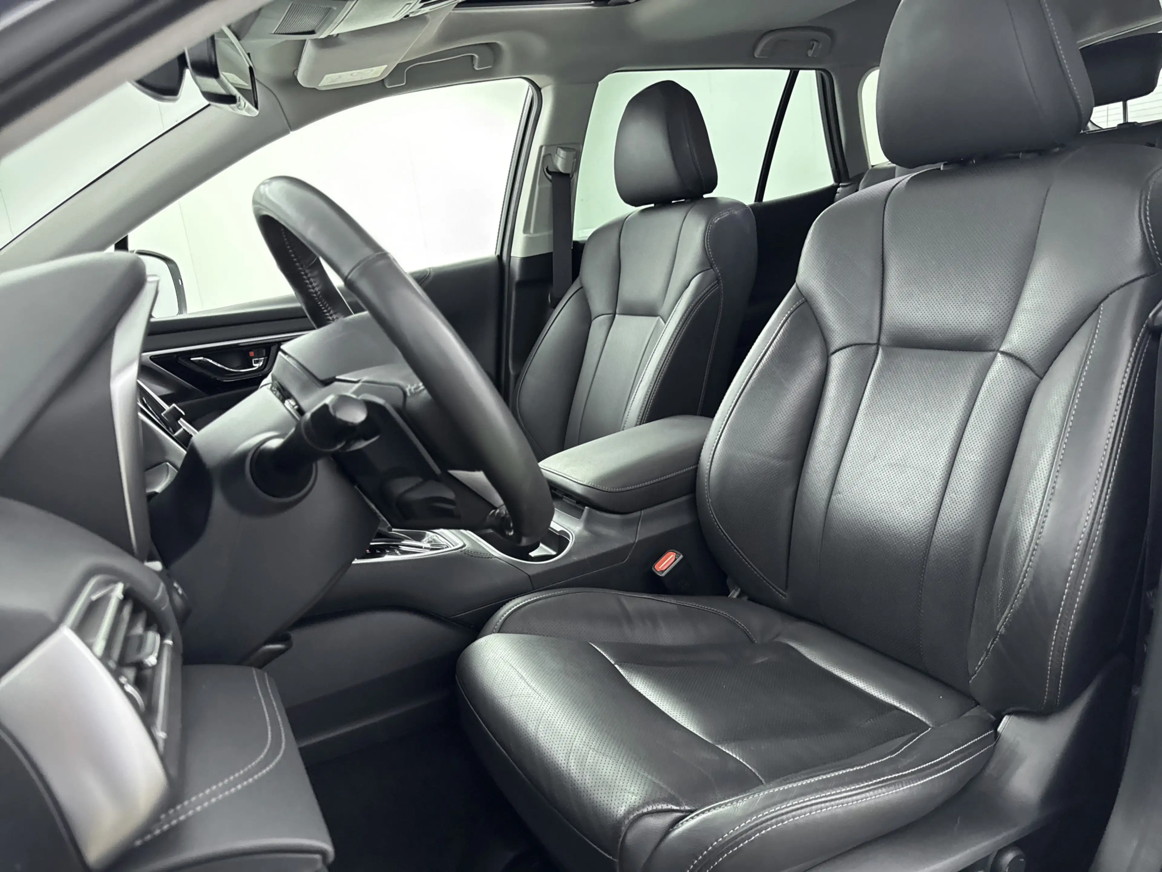 Subaru OUTBACK - 2.5i Premium // TREKHAAK // SCHUIFKANTELDAK // L — photo 3