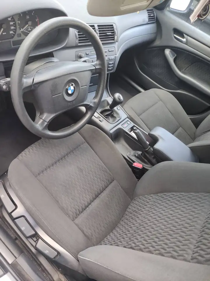 BMW 320d, foto 6