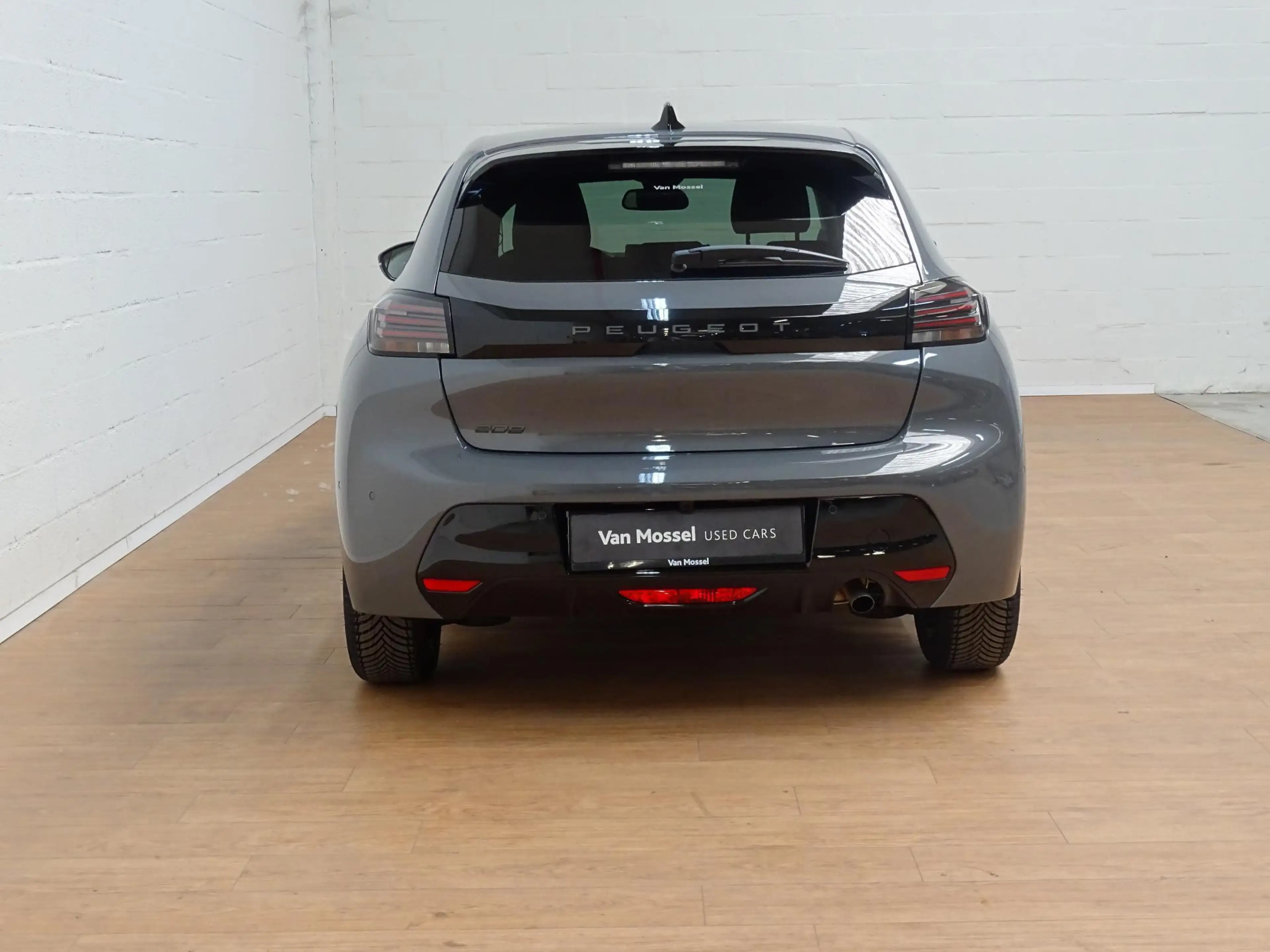Peugeot 208 1.2 HYBRID 100 e-DSC6 Allure — photo 10