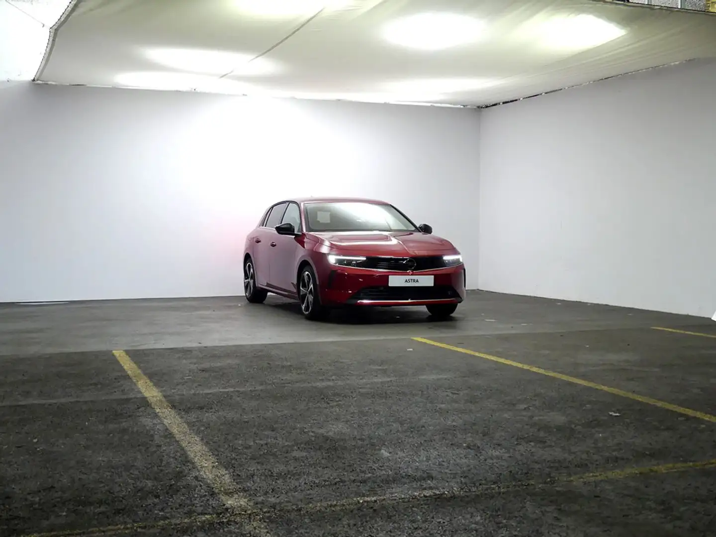 Opel Astra 1.2T XHT S/S Elegance 130 Rojo - 2