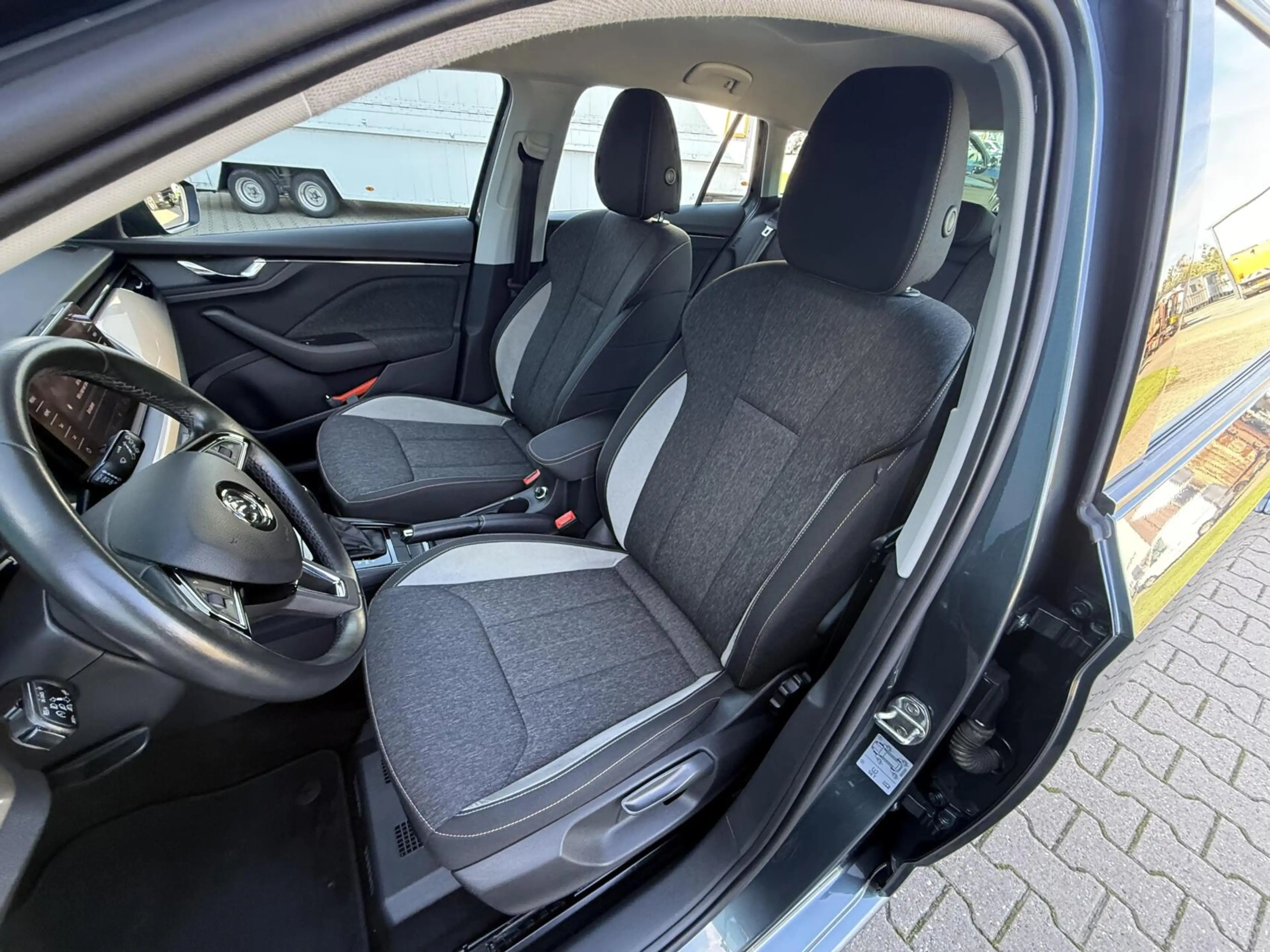 Skoda Scala 1.0 TSI Business Edition AUTOMAAT — photo 5