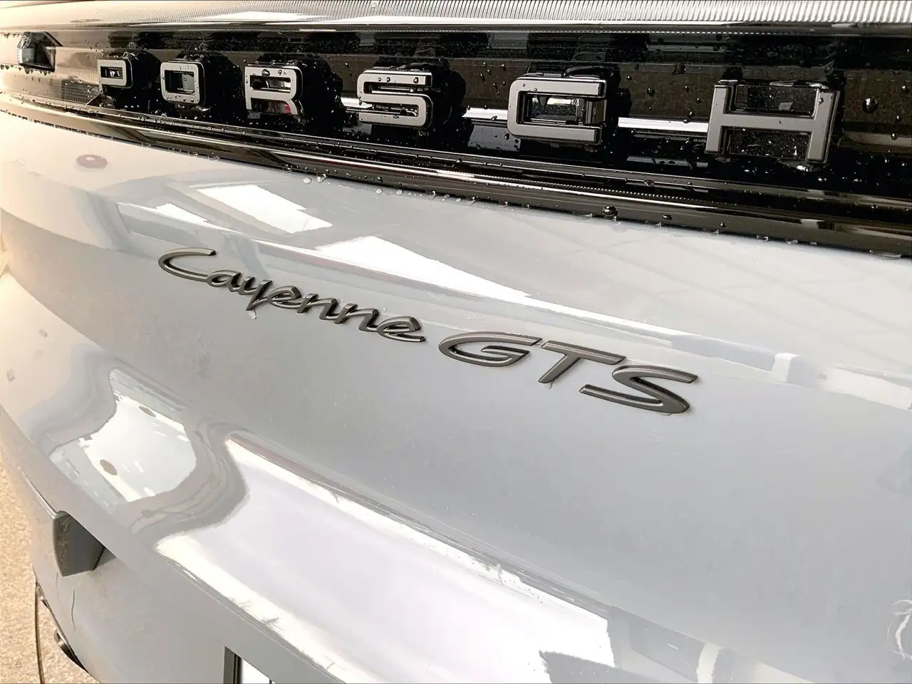 Porsche Cayenne снимка Porsche Cayenne