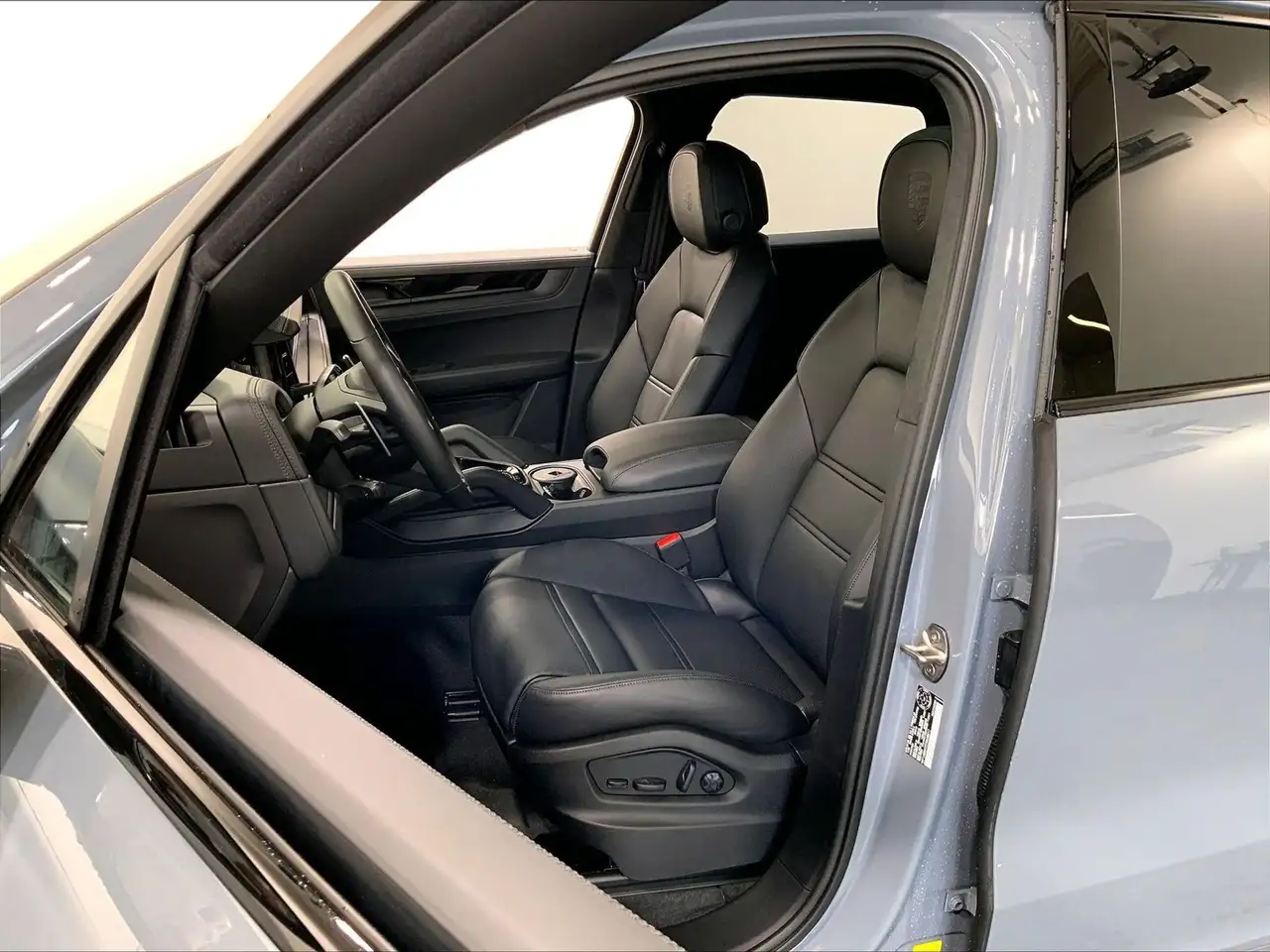 Porsche Cayenne снимка Porsche Cayenne