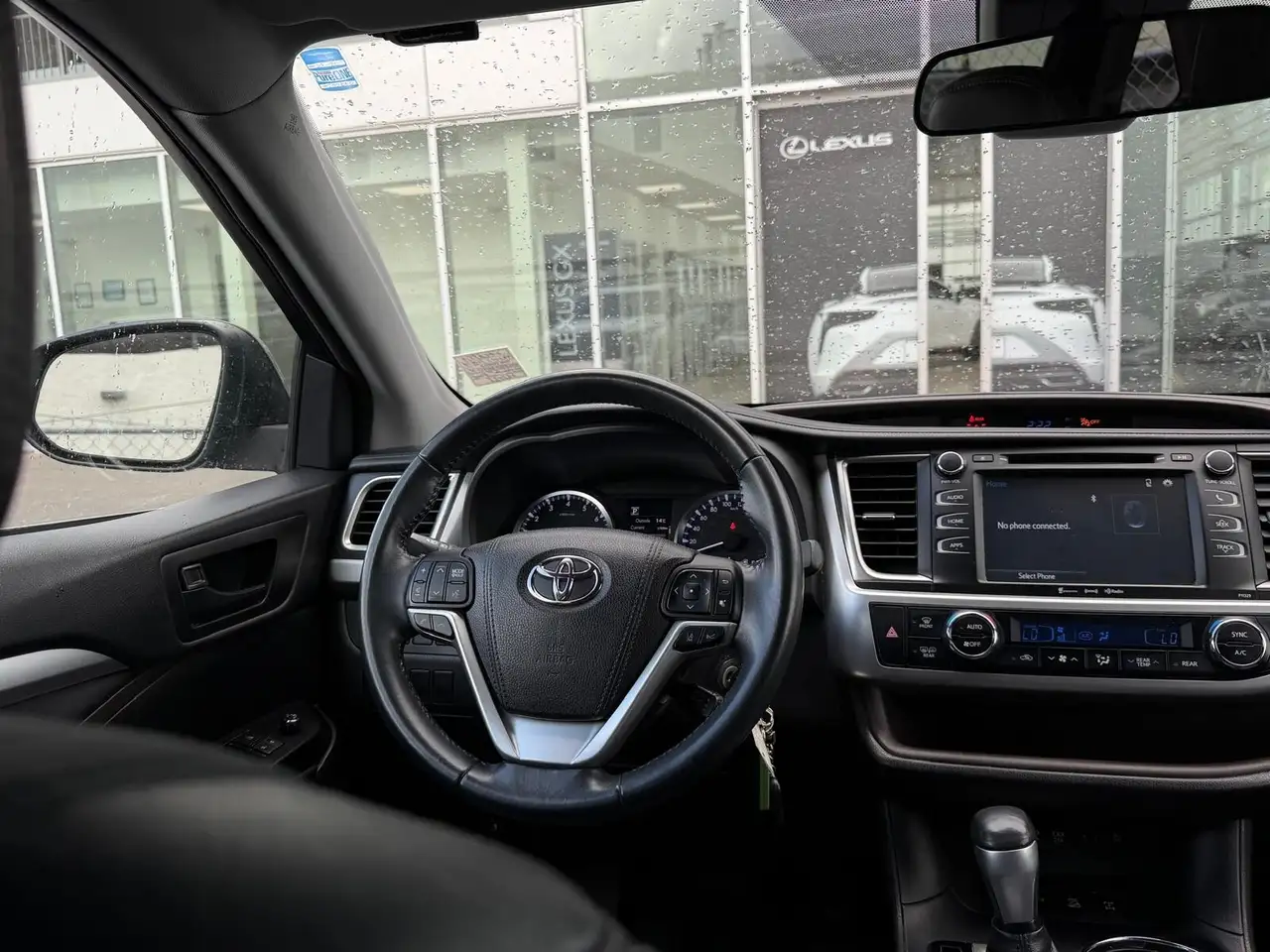 Toyota Highlander снимка Toyota Highlander