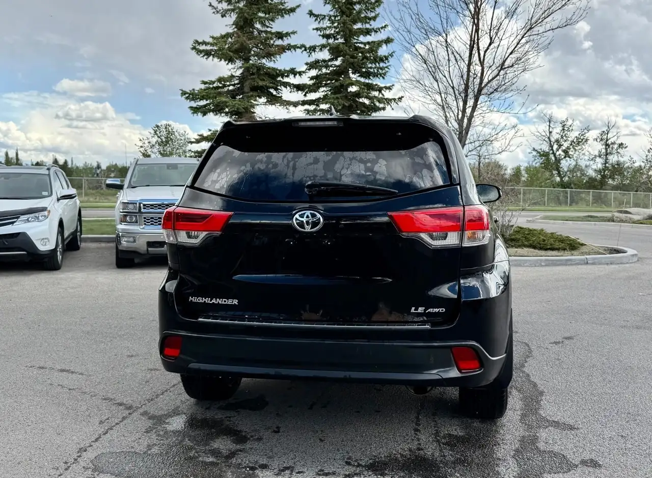 Toyota Highlander снимка Toyota Highlander