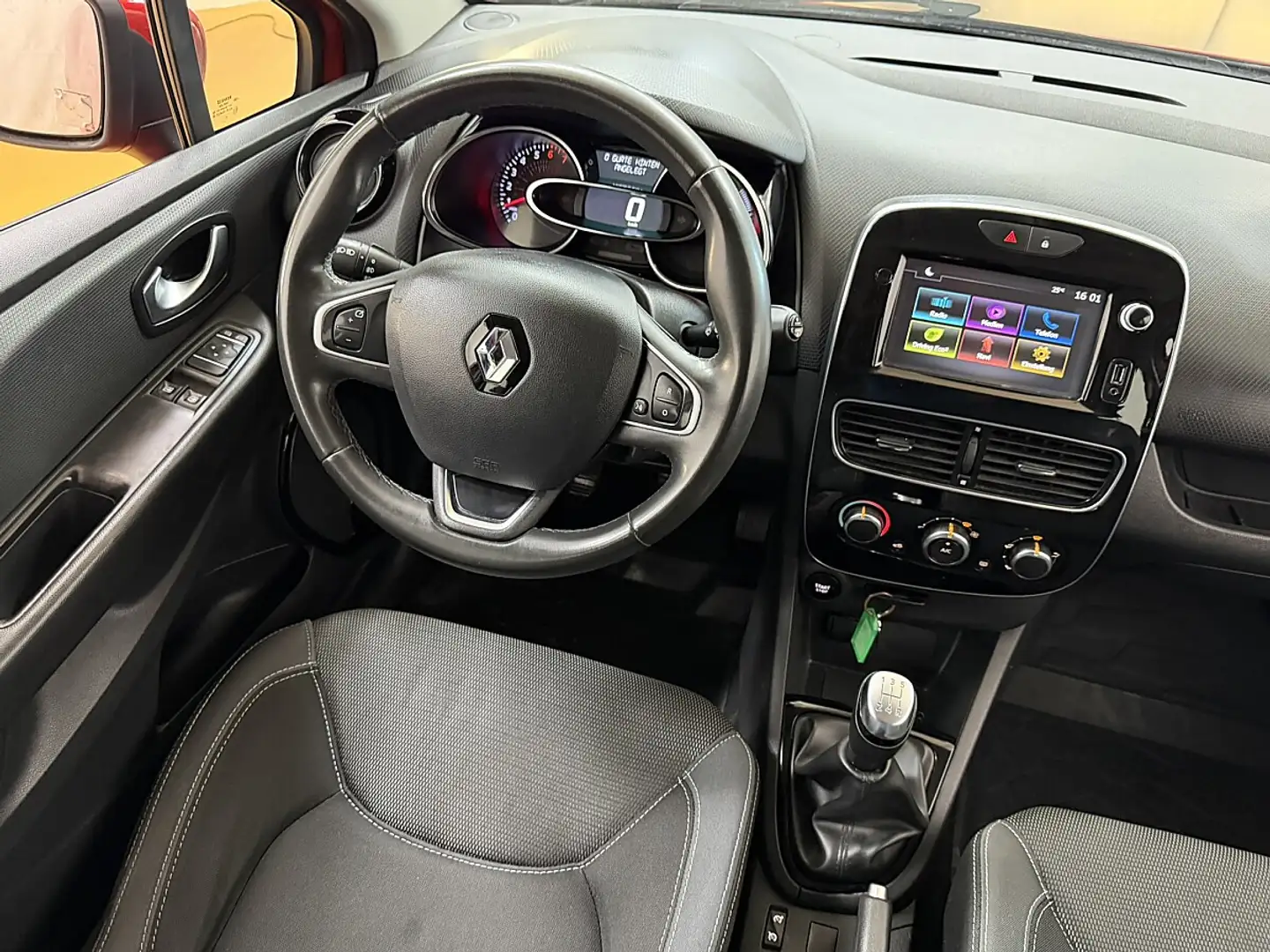 Renault Clio Zen 1,2 16V 75 Rot - 2