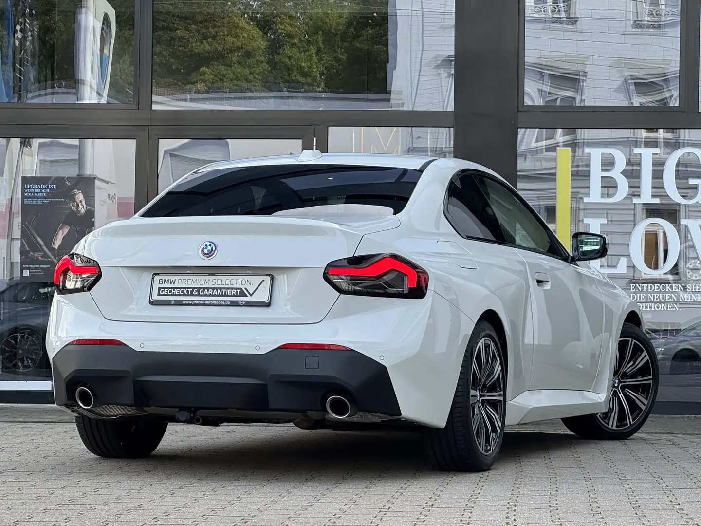 BMW 218 i LED LC+ AHK Aut. Widescreen PDC DAB Blanco - 2