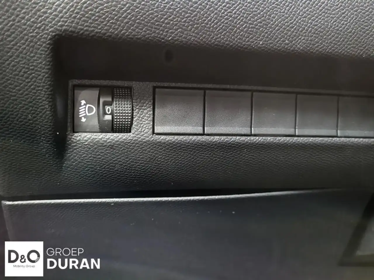 Peugeot 2008 Allure 1.2 Turbo Man.6, миниатюра 14